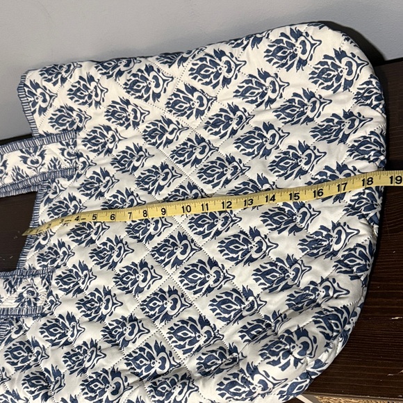French Country Blue and White Patterned Tote Bag - Picture 5 of 6